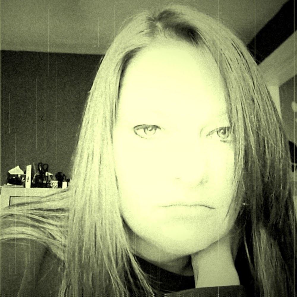 Meet your Posher, Crystal